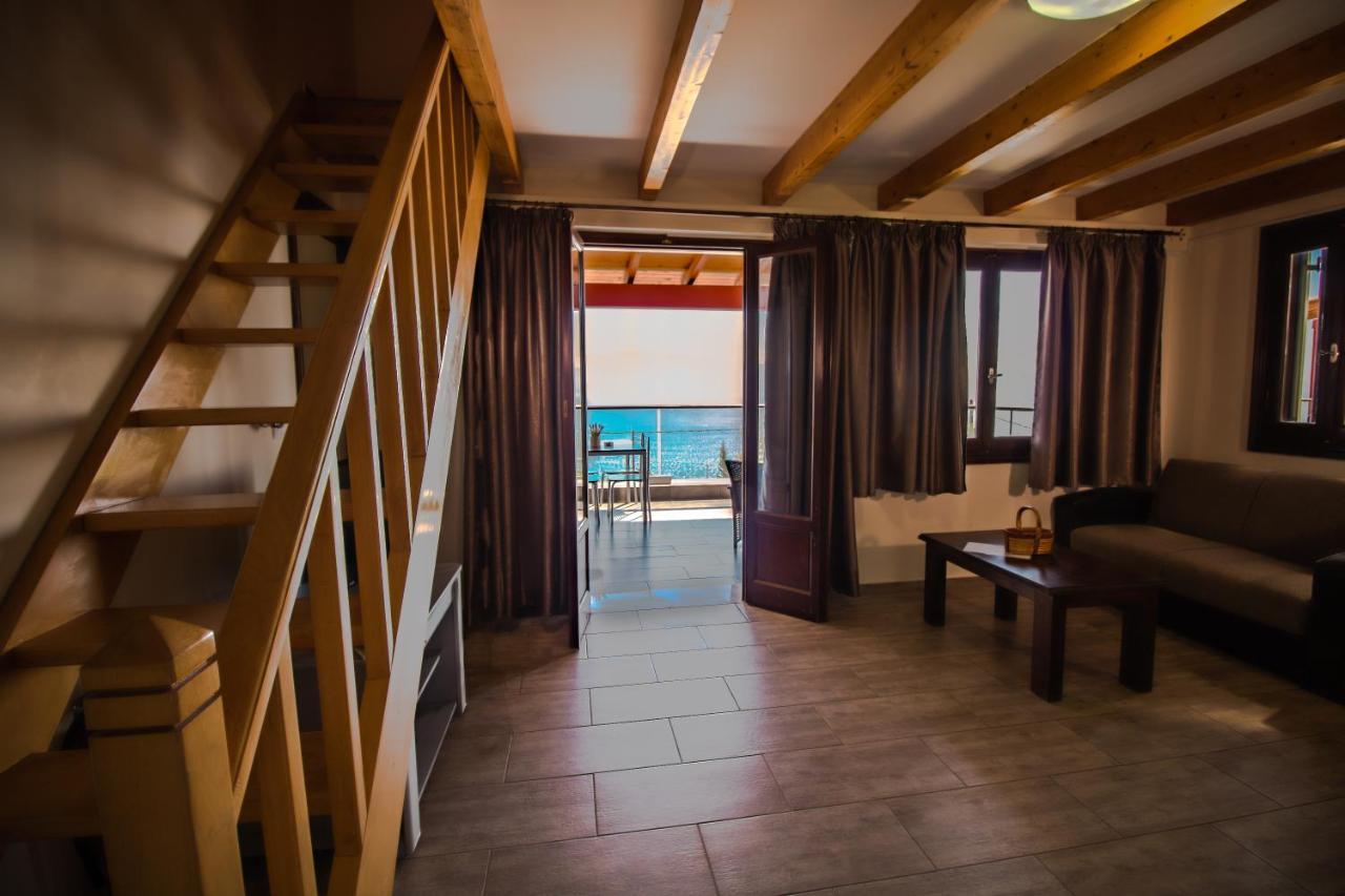 Ionion Fos Aparthotel Никиана Екстериор снимка
