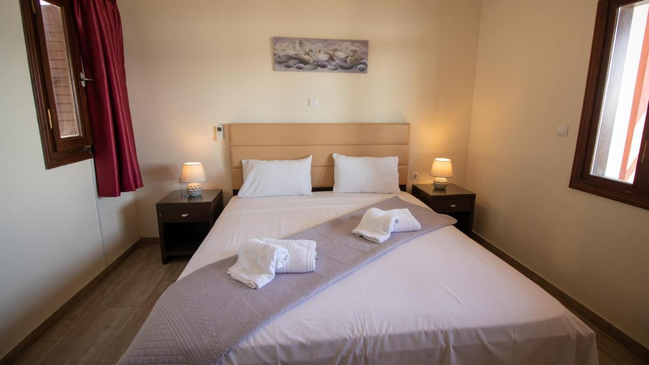 Ionion Fos Aparthotel Никиана Екстериор снимка