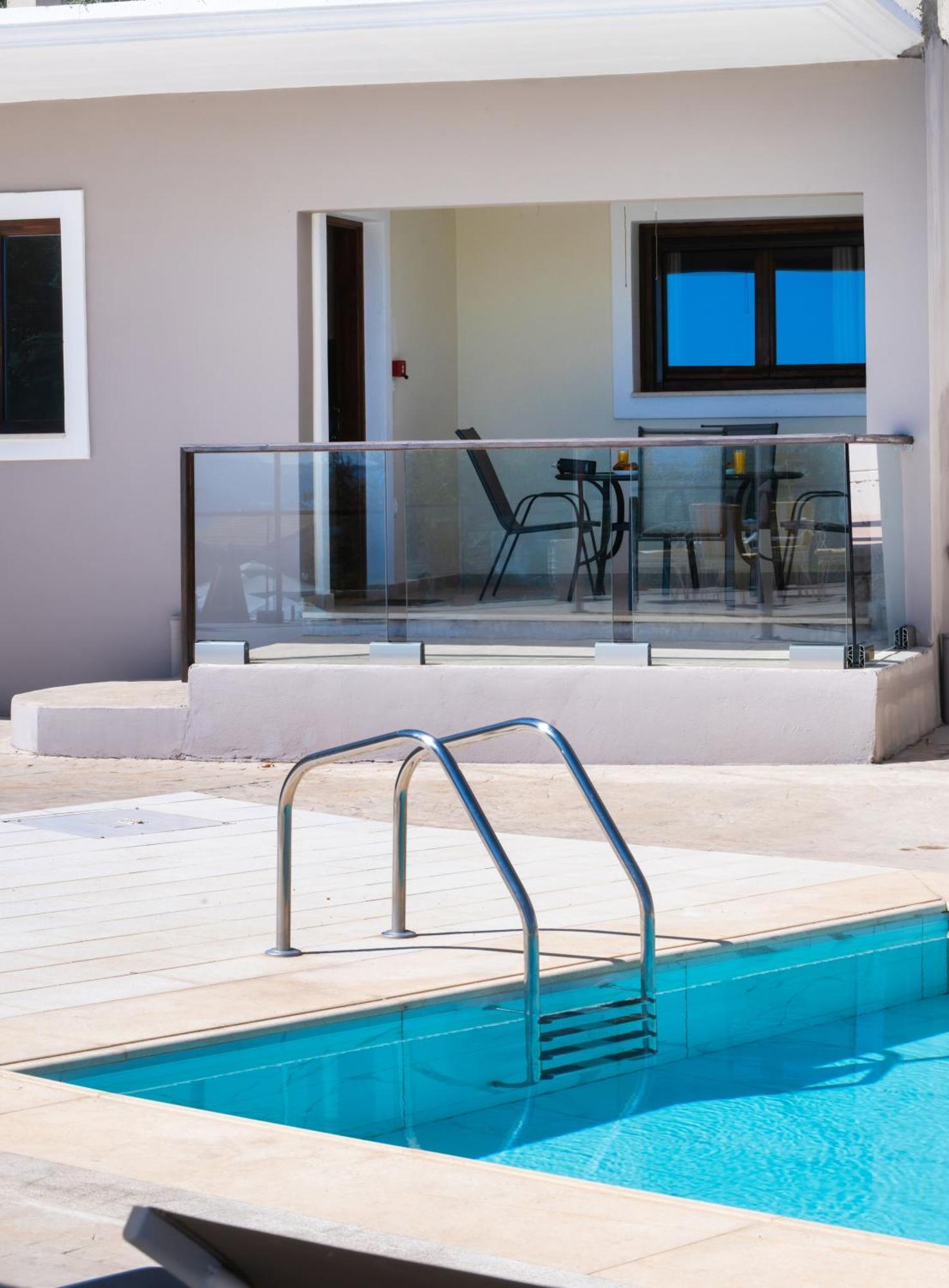 Ionion Fos Aparthotel Никиана Екстериор снимка
