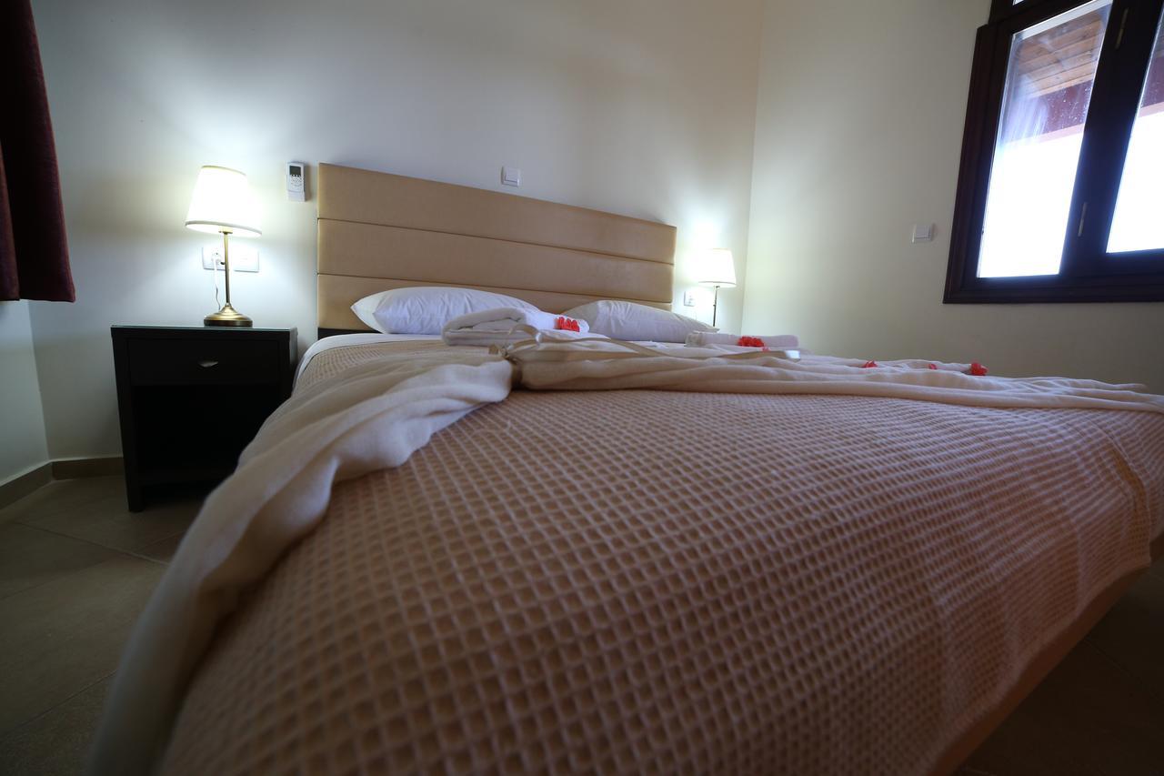 Ionion Fos Aparthotel Никиана Екстериор снимка