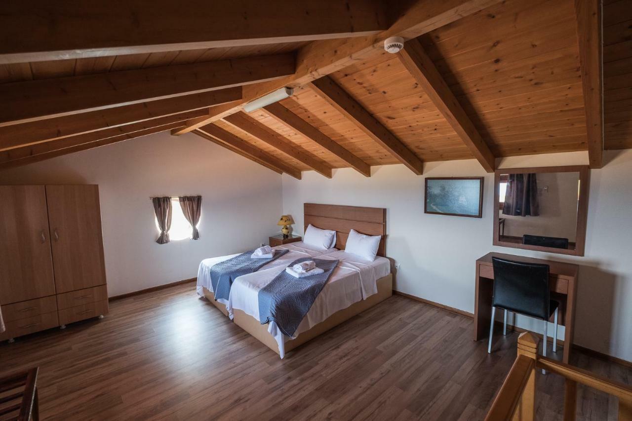 Ionion Fos Aparthotel Никиана Екстериор снимка